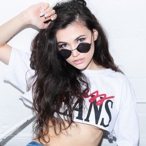 ‘90s Vintage-Look Small Sunglasses